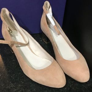 Kenneth Cole Nude Suede shoes